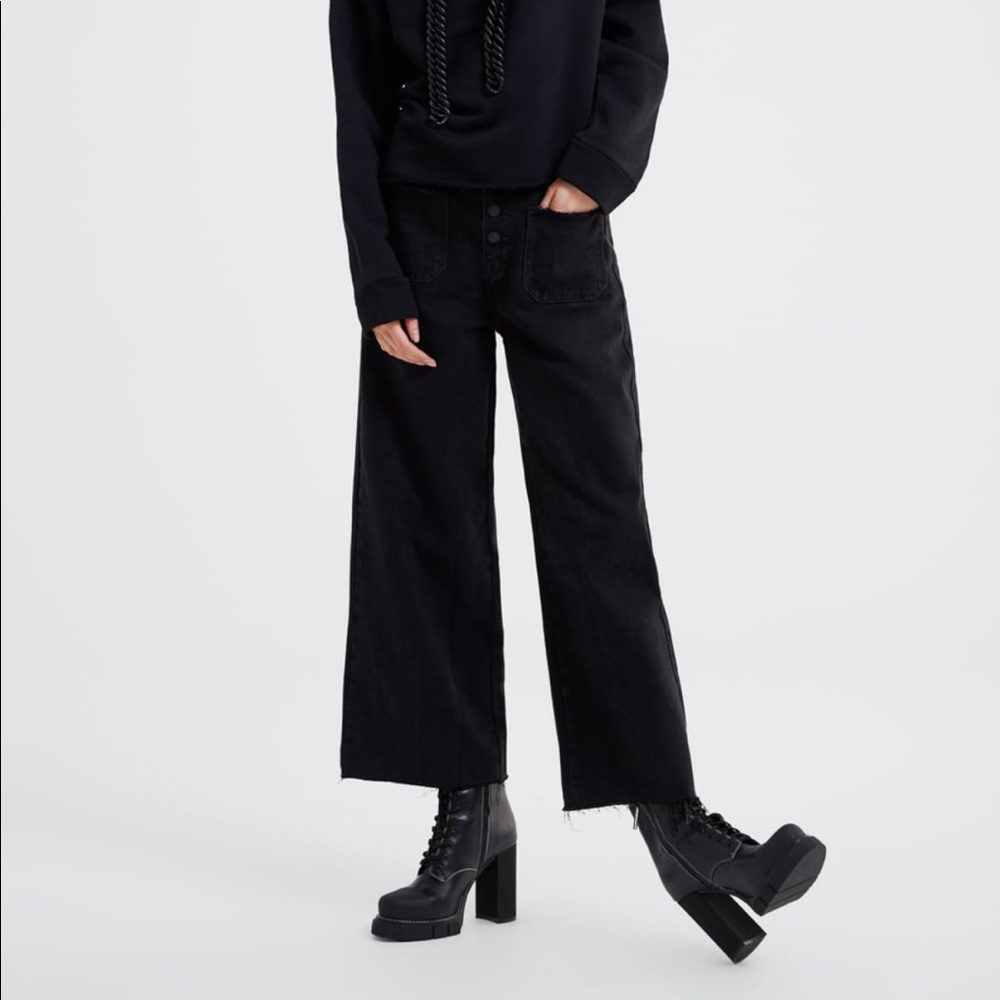 Zara 1975 Wide Leg Jeans size 28 (6) black